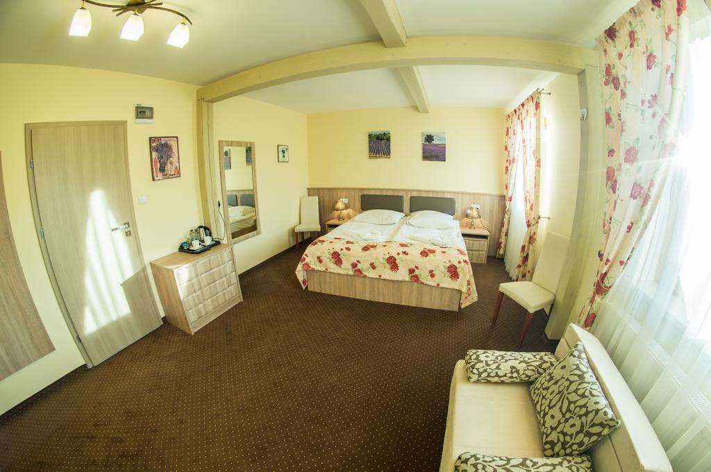 Sloneczny Port Bed & Breakfast มิโคไวกี ภายนอก รูปภาพ