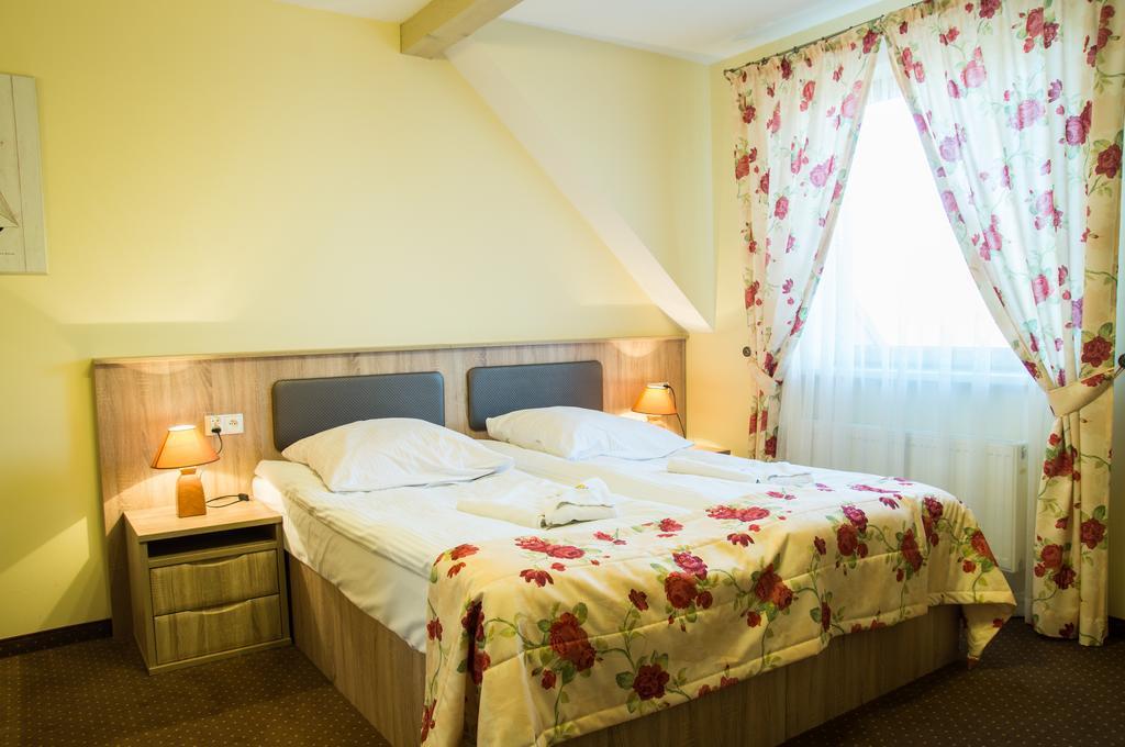 Sloneczny Port Bed & Breakfast มิโคไวกี ห้อง รูปภาพ